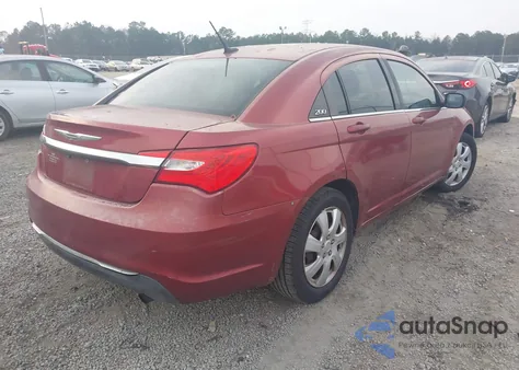 2013 Chrysler 200 Lx z USA, uszkodzony, nr VIN 1C3CCBABXDN686397